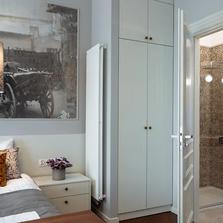 Starowislna 77 Lägenhetshotell Kraków