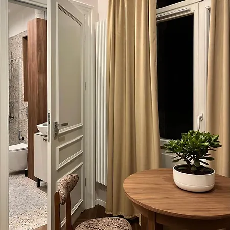 Lägenhetshotell Starowislna 77 *